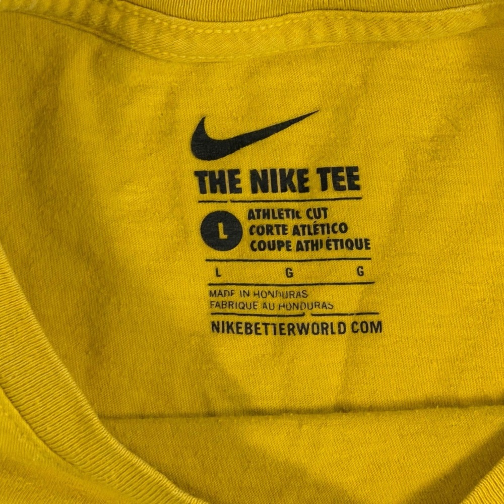 Nike Jordan Michigan Football T-Shirt Mens Large Yellow Maize Jumpman Tee - Picture 4 of 6
